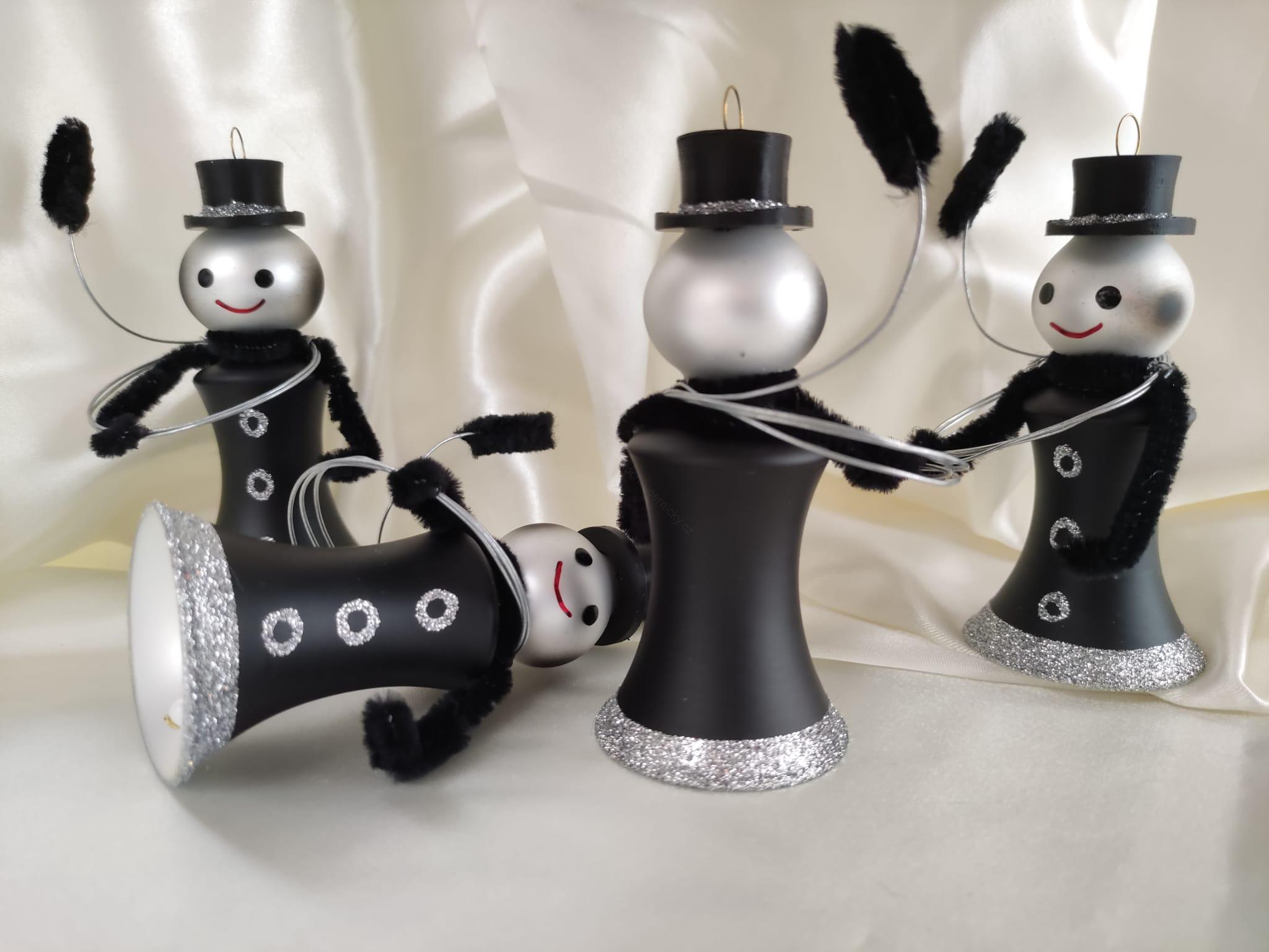 Vánoční figurka zvonící kominík DOMINIK 1 ks