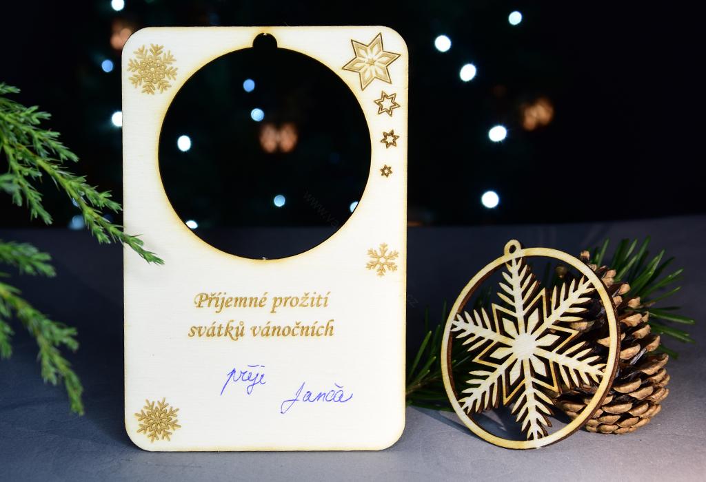 Vánoční dřevěné přání s vylupovací ozdobou 1 ks - VLOČKA