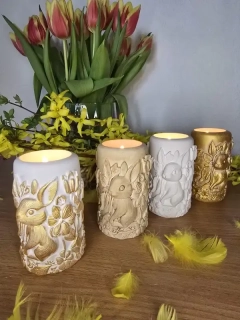 Velikonoční keramický svícen KRÁLÍČEK UŠÁČEK 1 ks (více barevných variant)